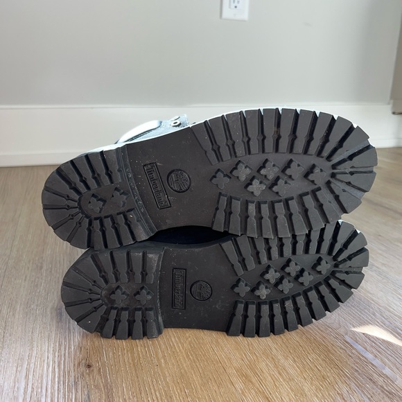 Timberland 6" Premium Waterproof Boots (Grade School) - Picture 8 of 8